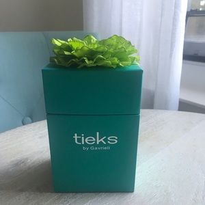 California Navy Tieks